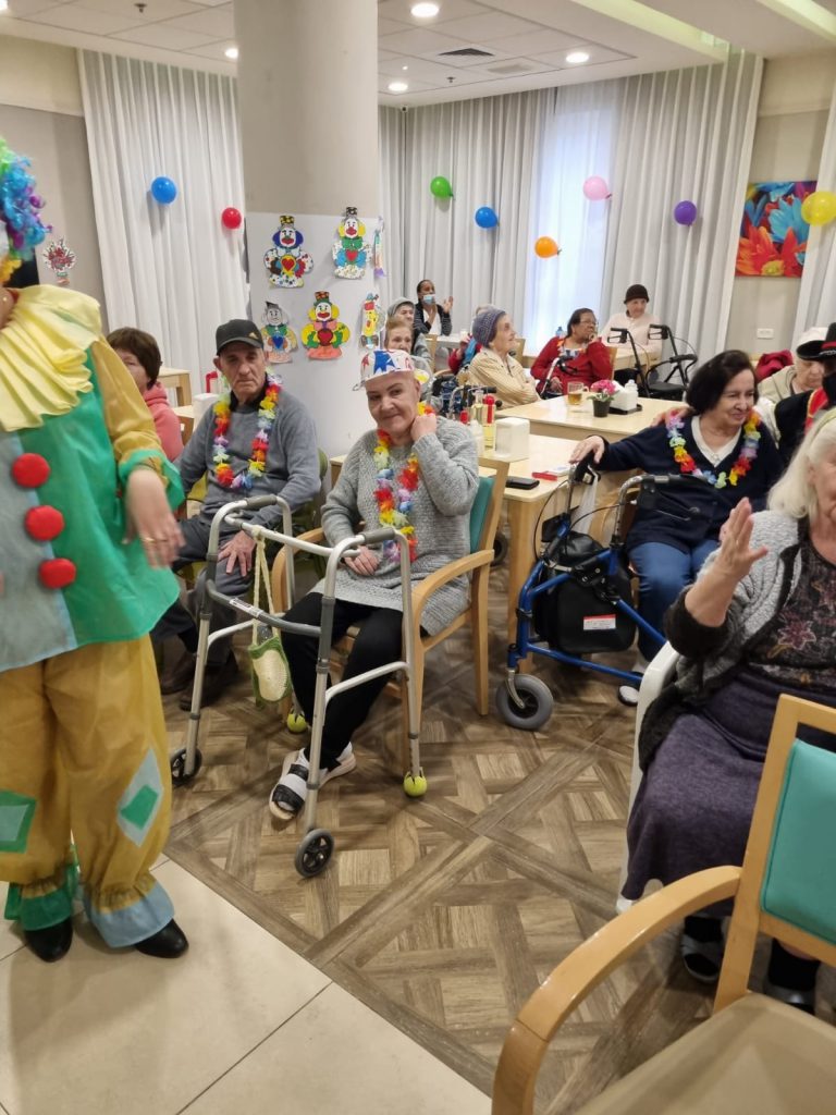 מסיבת פורים בנווה אורנים 2
